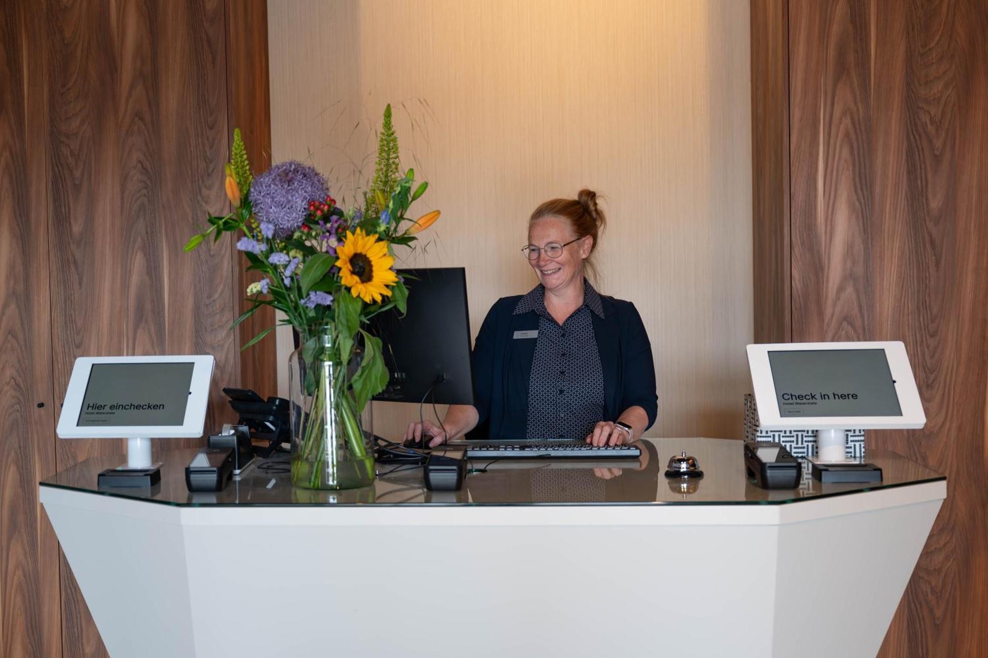 Hotel Waterstate グス エクステリア 写真